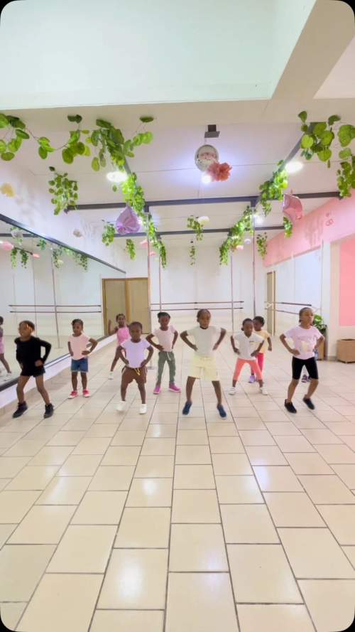 Rhythm & Steps Dance Center, Bali, Douala