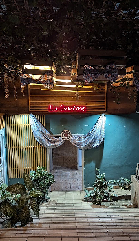 Assoya Bar & Grill